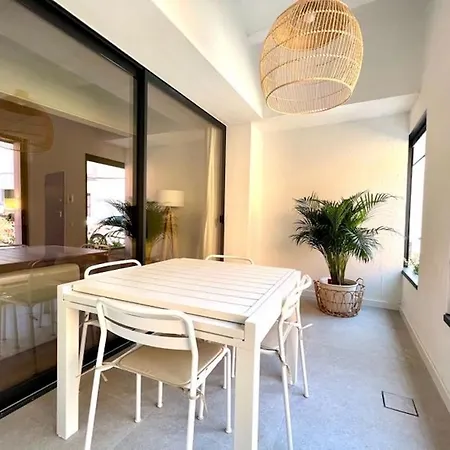 Hauzify I Sant Pau Apartment